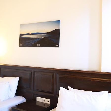 Cheltikov Hotel Kars Esterno foto