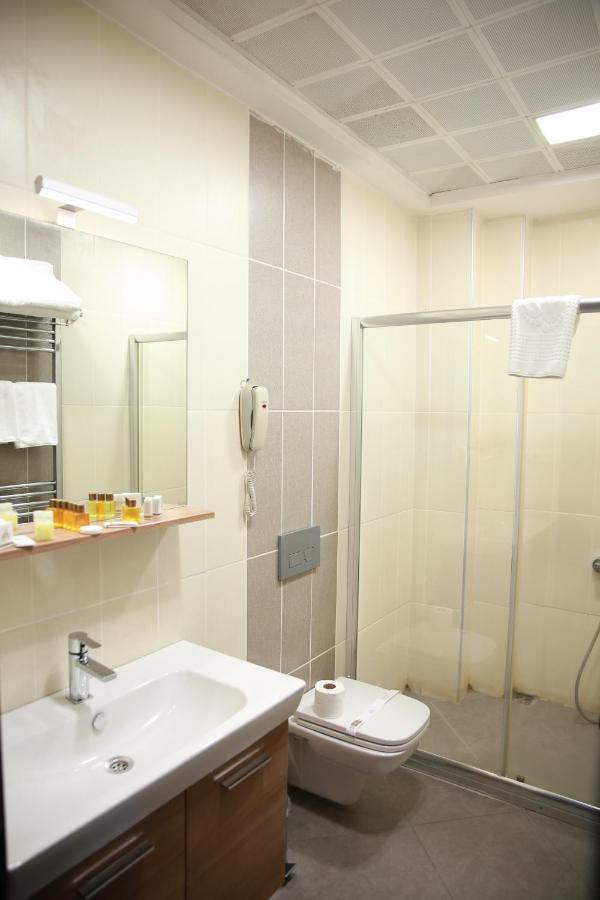 Cheltikov Hotel Kars Esterno foto