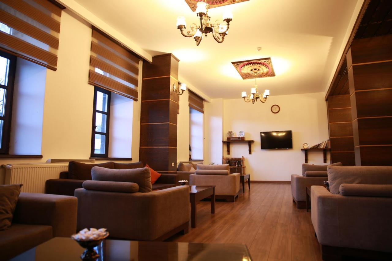 Cheltikov Hotel Kars Esterno foto